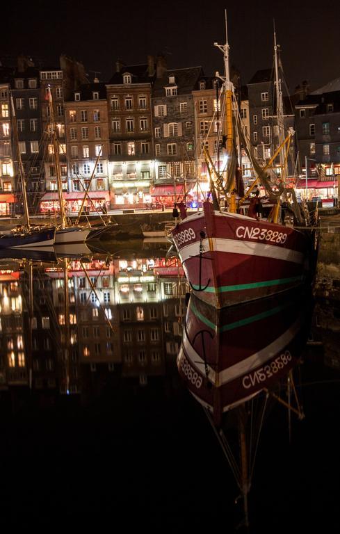 Honfleur Location Apartment Bagian luar foto