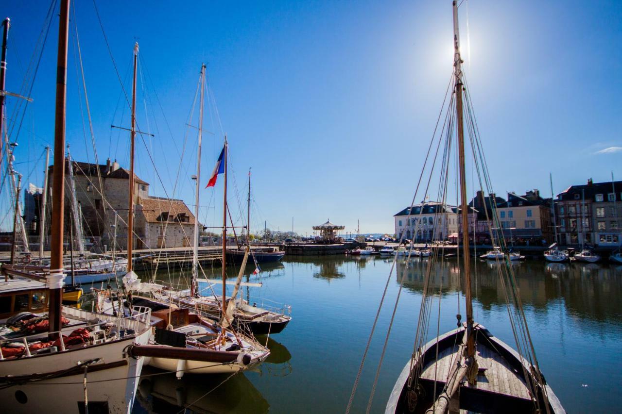 Honfleur Location Apartment Bagian luar foto
